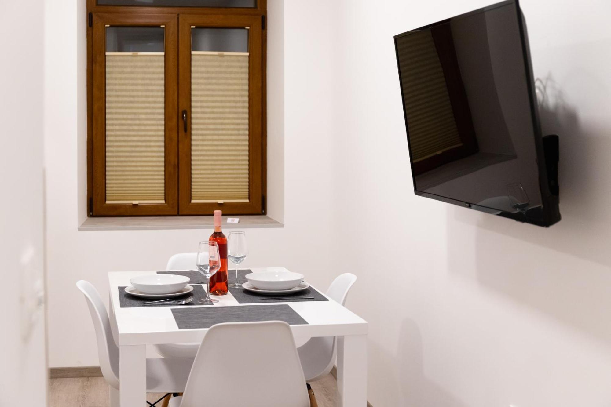 Oliver Street Apartment Vipava Exterior photo