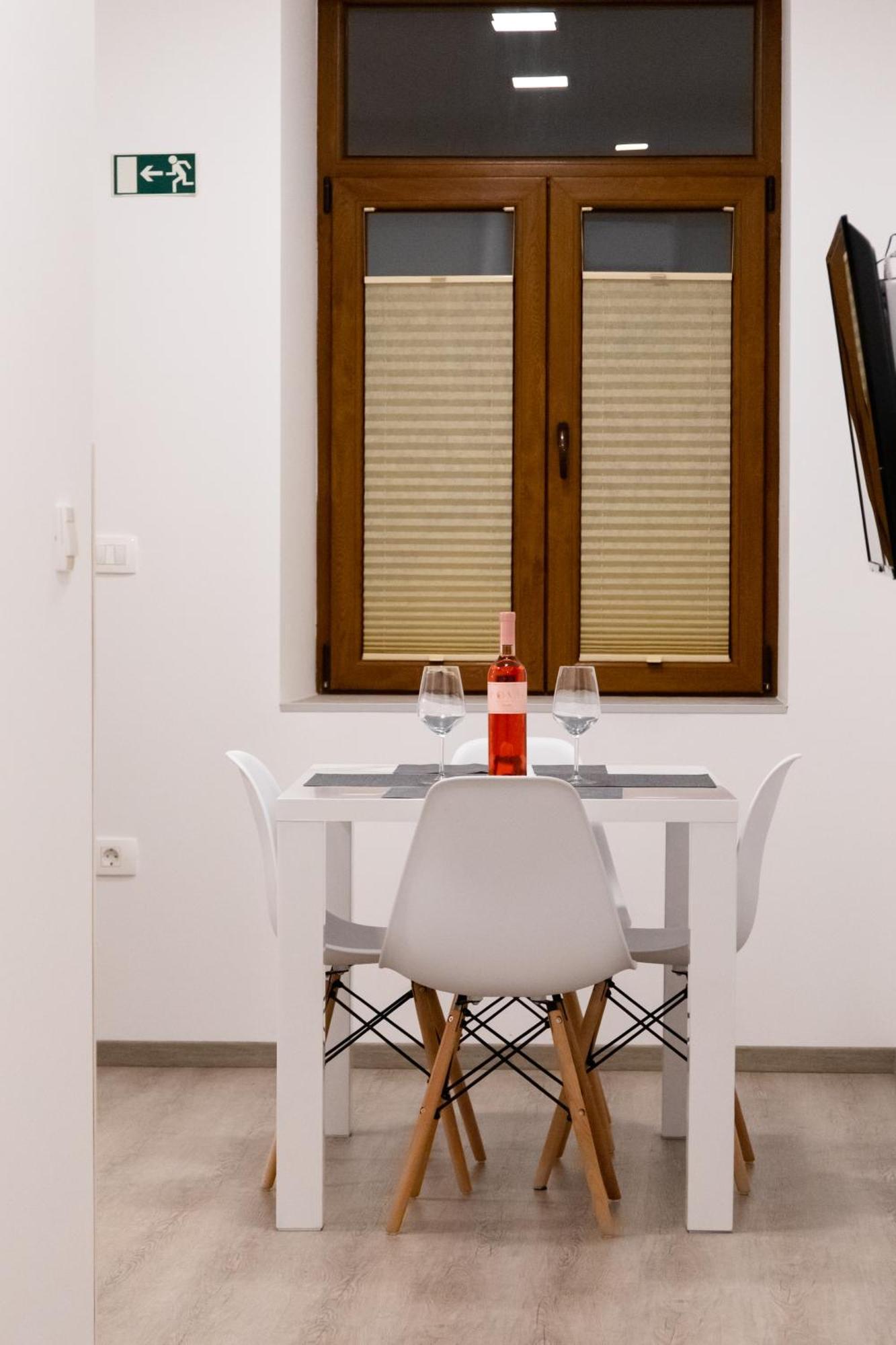 Oliver Street Apartment Vipava Exterior photo