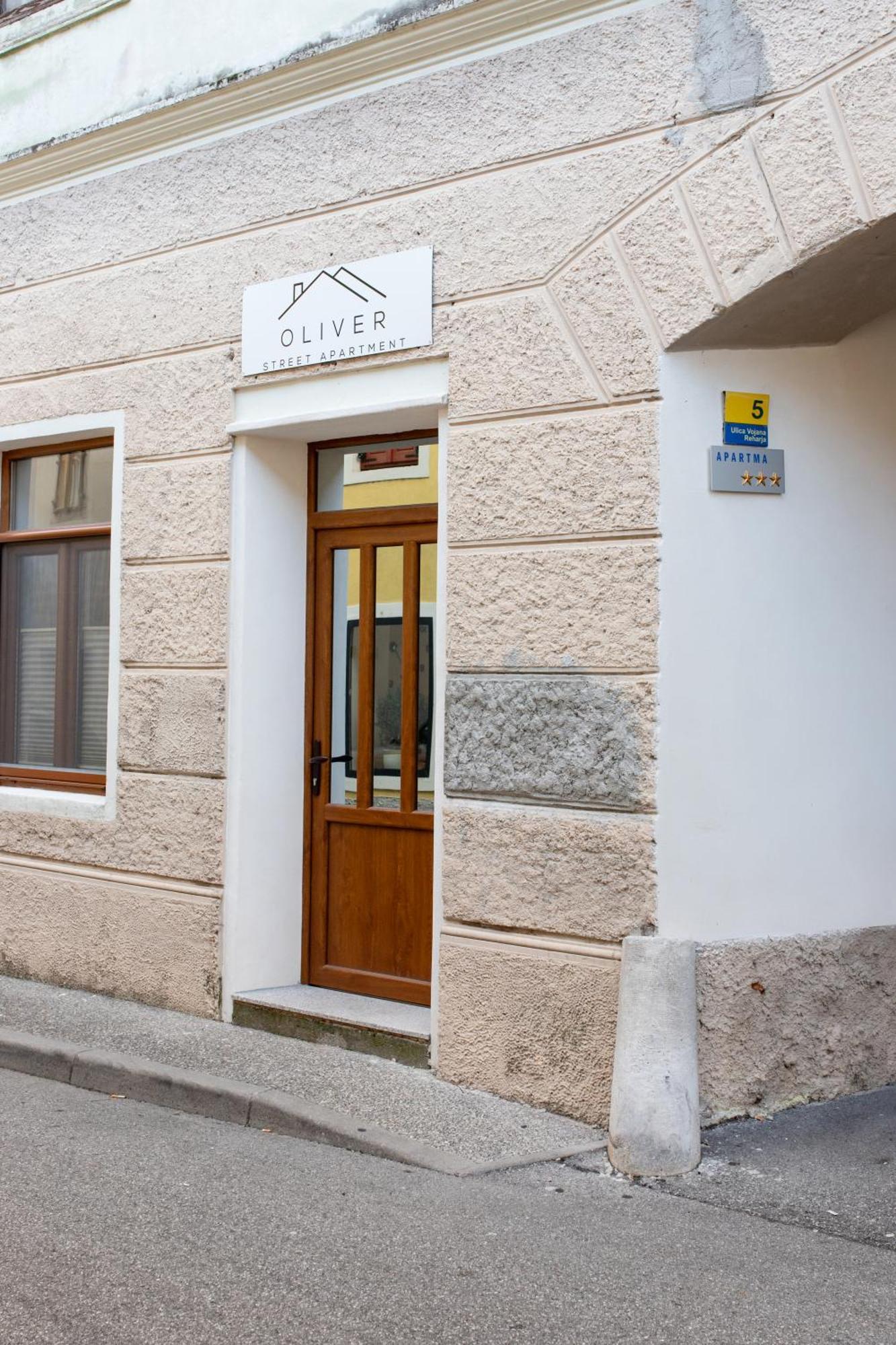 Oliver Street Apartment Vipava Exterior photo